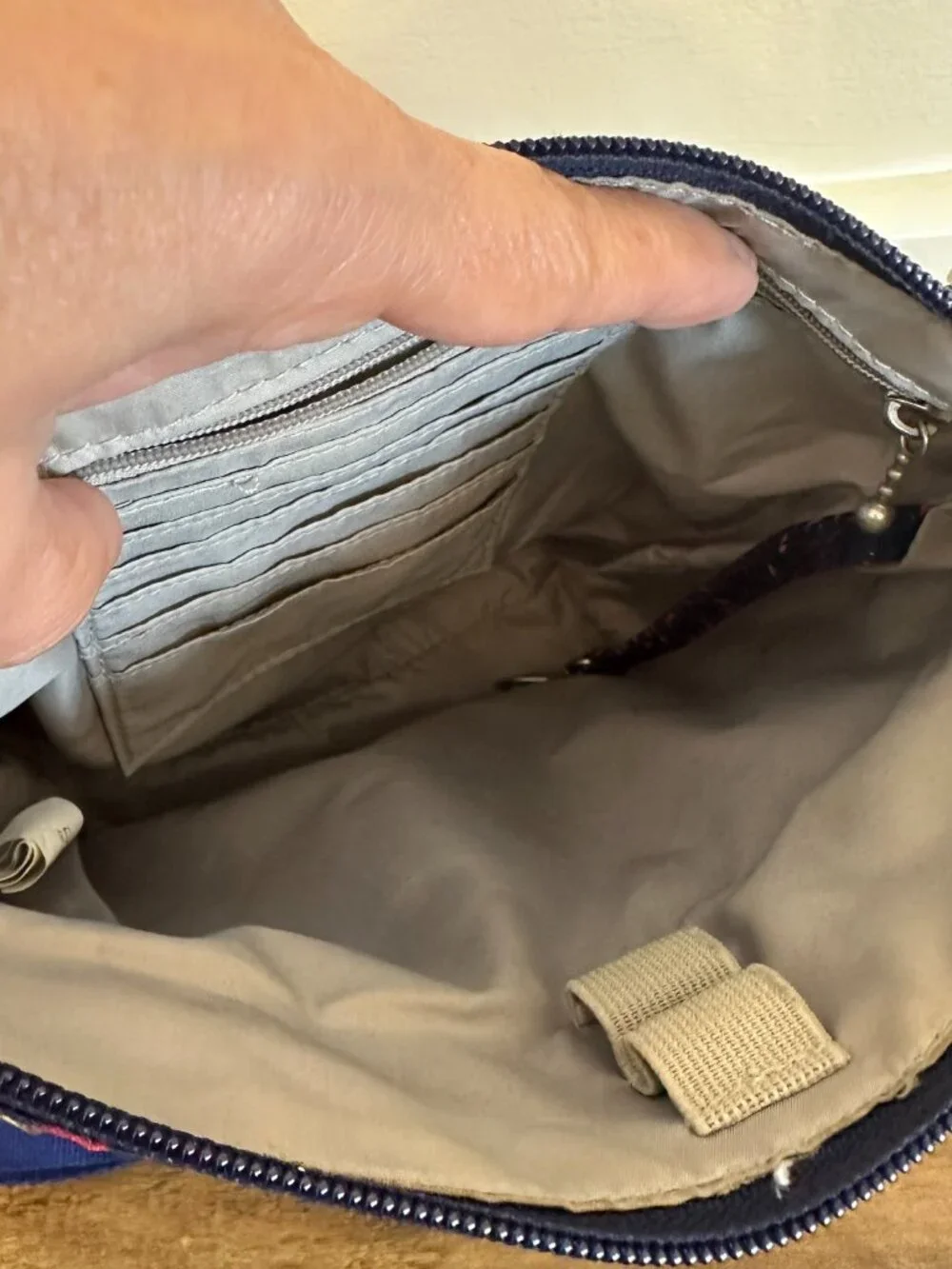 Baggallini Crossbody Legacy with RFID Wristlet 7.5
